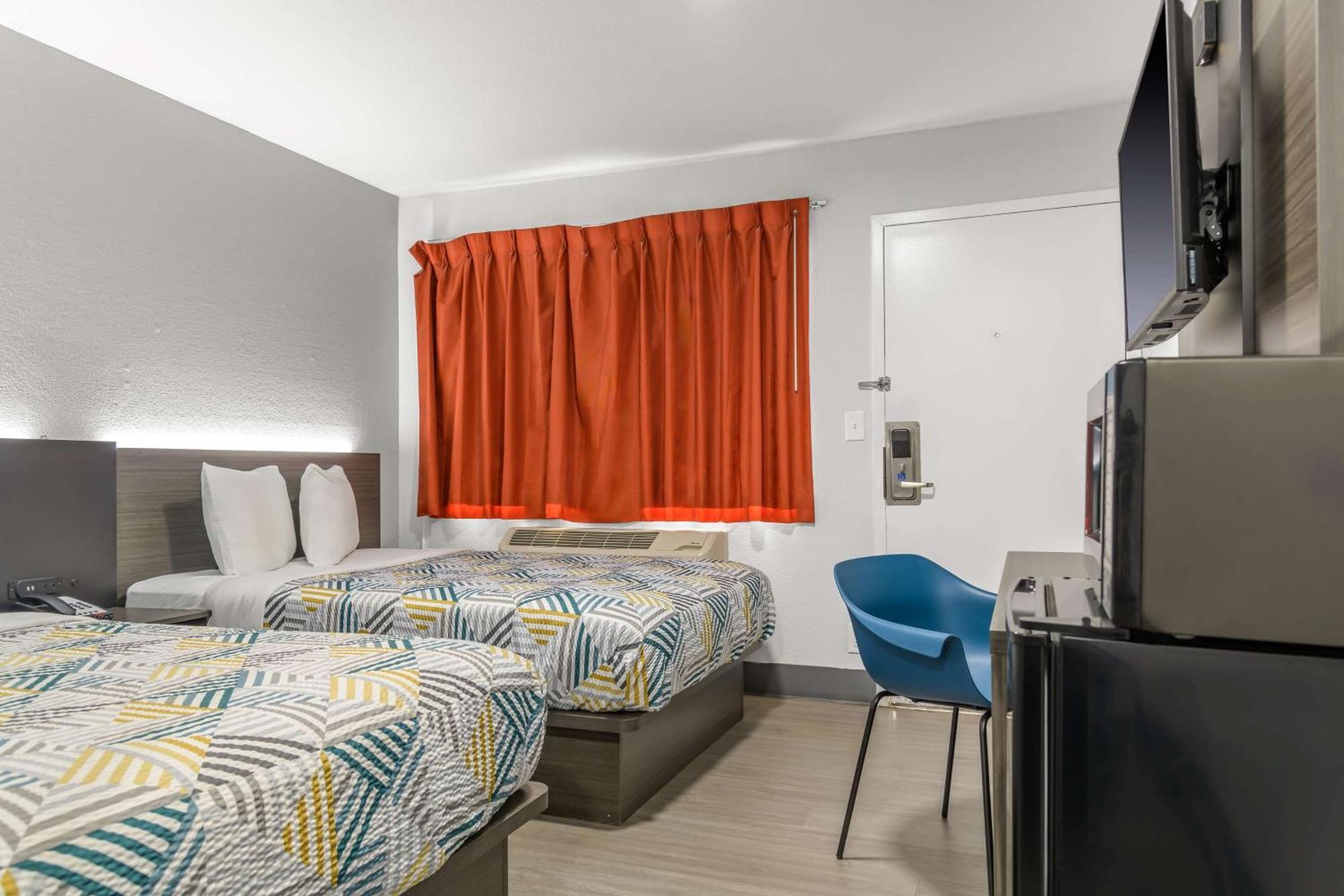 Home 6 Motel Topeka Ngoại thất bức ảnh